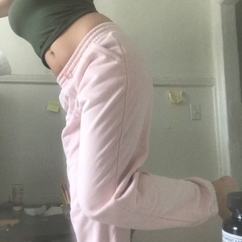 Baby pink 💗 gap sweatpants,, super soft